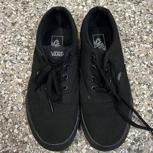 Vans all black sneaker